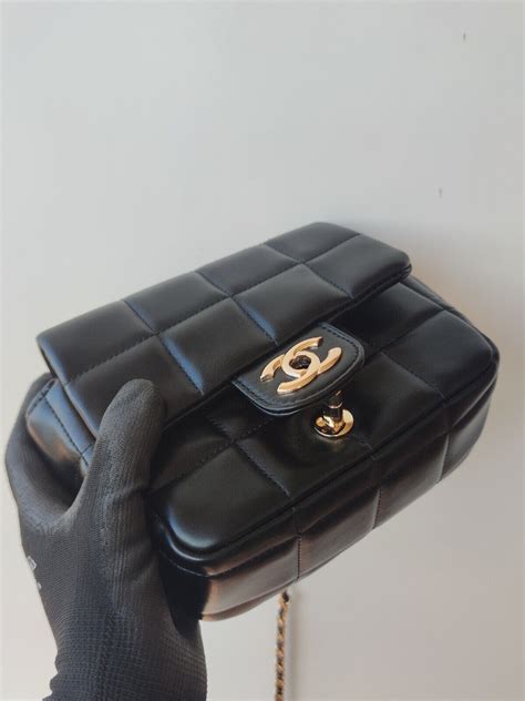 borsa a spalla nera chanel|borse chanel usate originali.